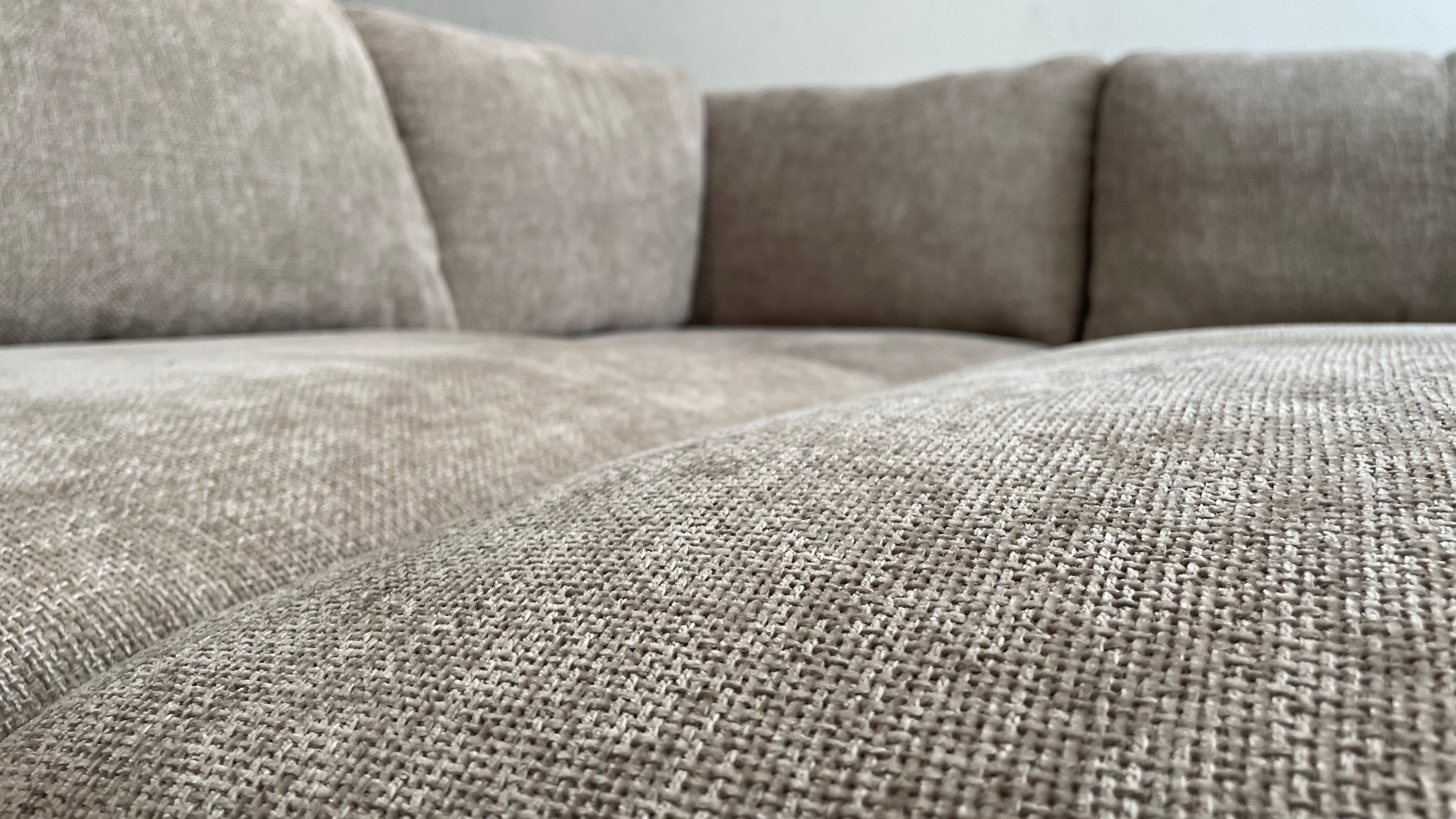 Thomasville Tisdale Modular Sectional w/ Storage Ottoman