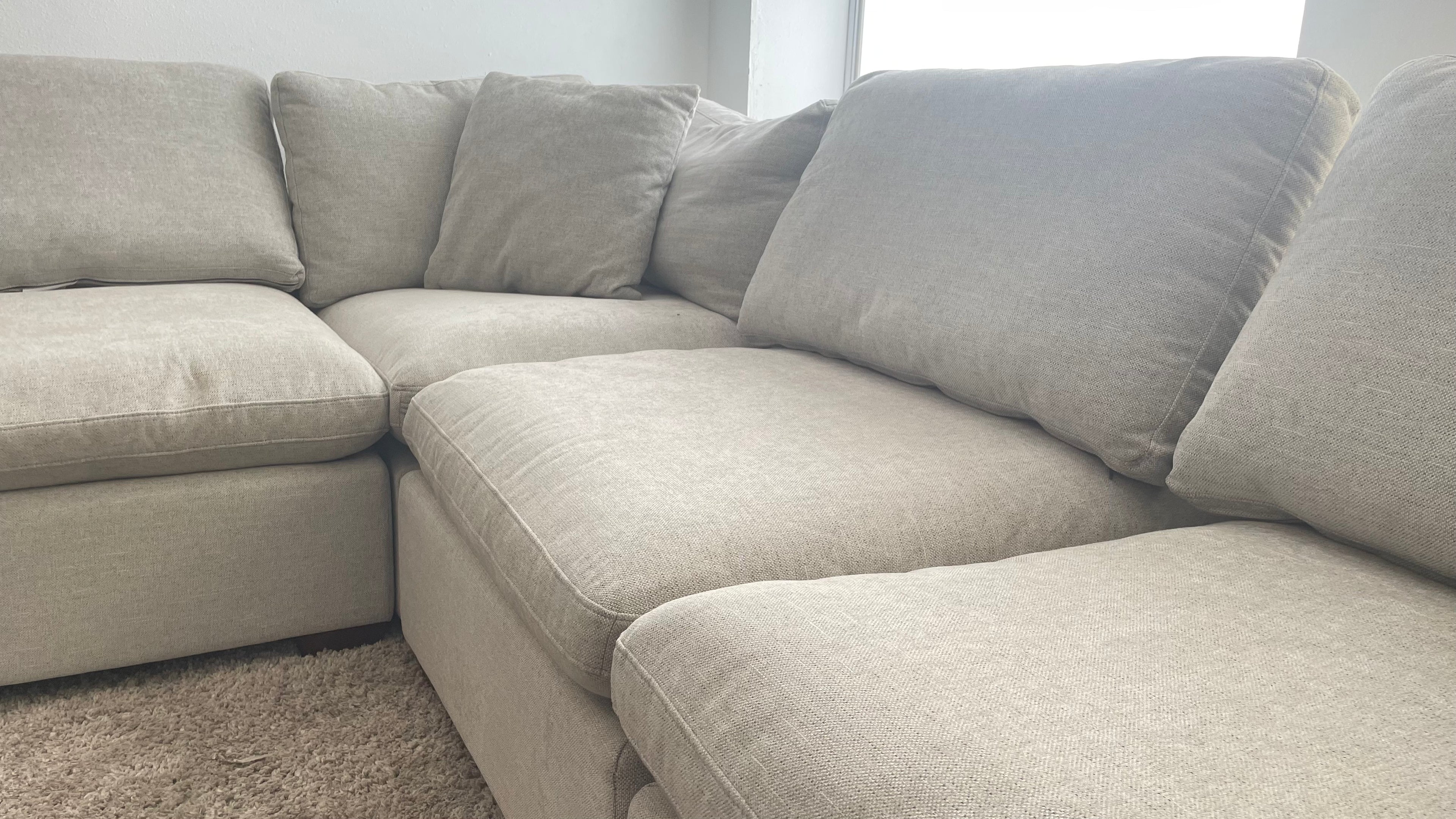 Thomasville Lowell Cloud Sectional w/ Ottoman