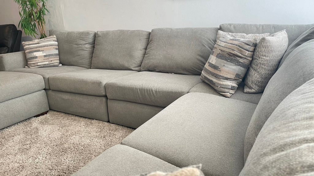 Flexsteel Collin’s 5-Piece Fabric Sectional