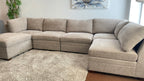 Thomasville Tisdale Modular Sectional w/ Storage Ottoman