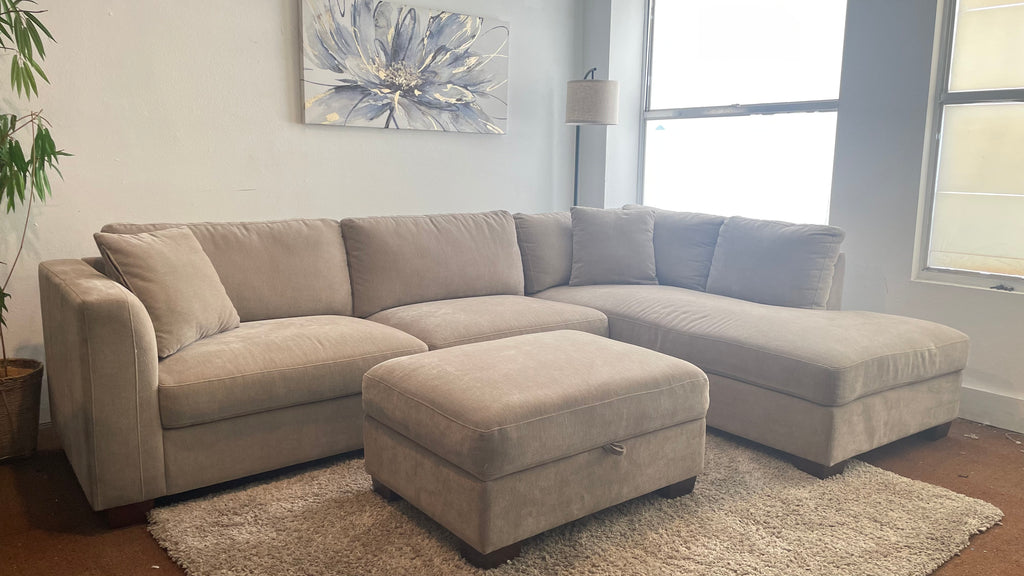 Thomasville Walsen Fabric Sectional w/ Storage Ottoman