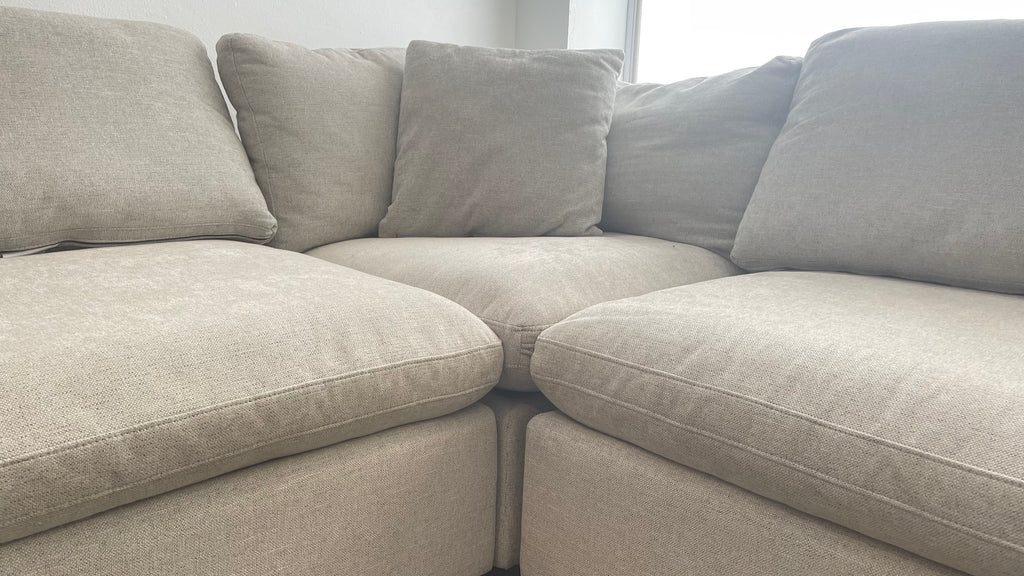 Thomasville Lowell Cloud Sectional w/ Ottoman