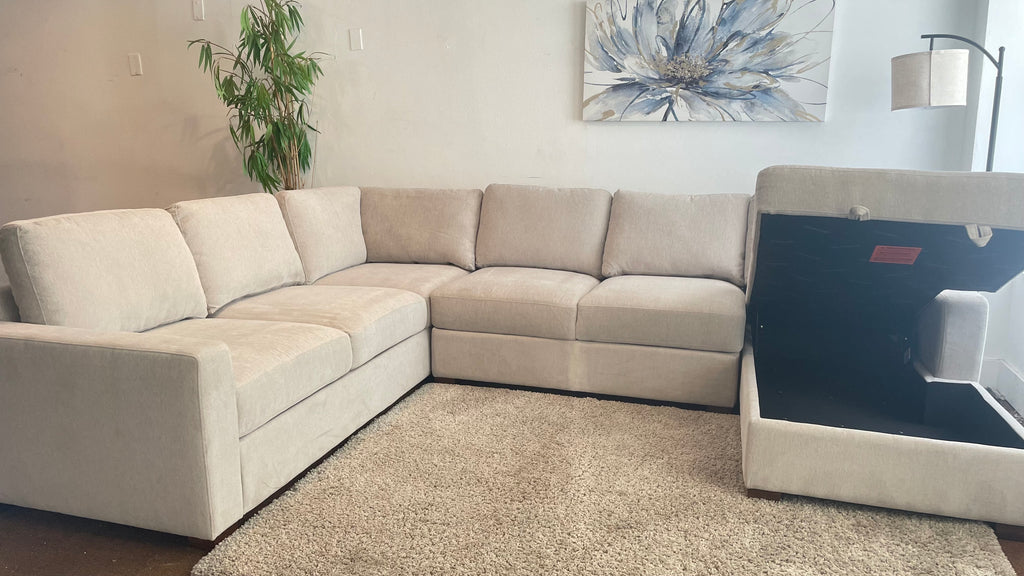 Thomasville Glenn Fabric Sectional with Storage Chaise