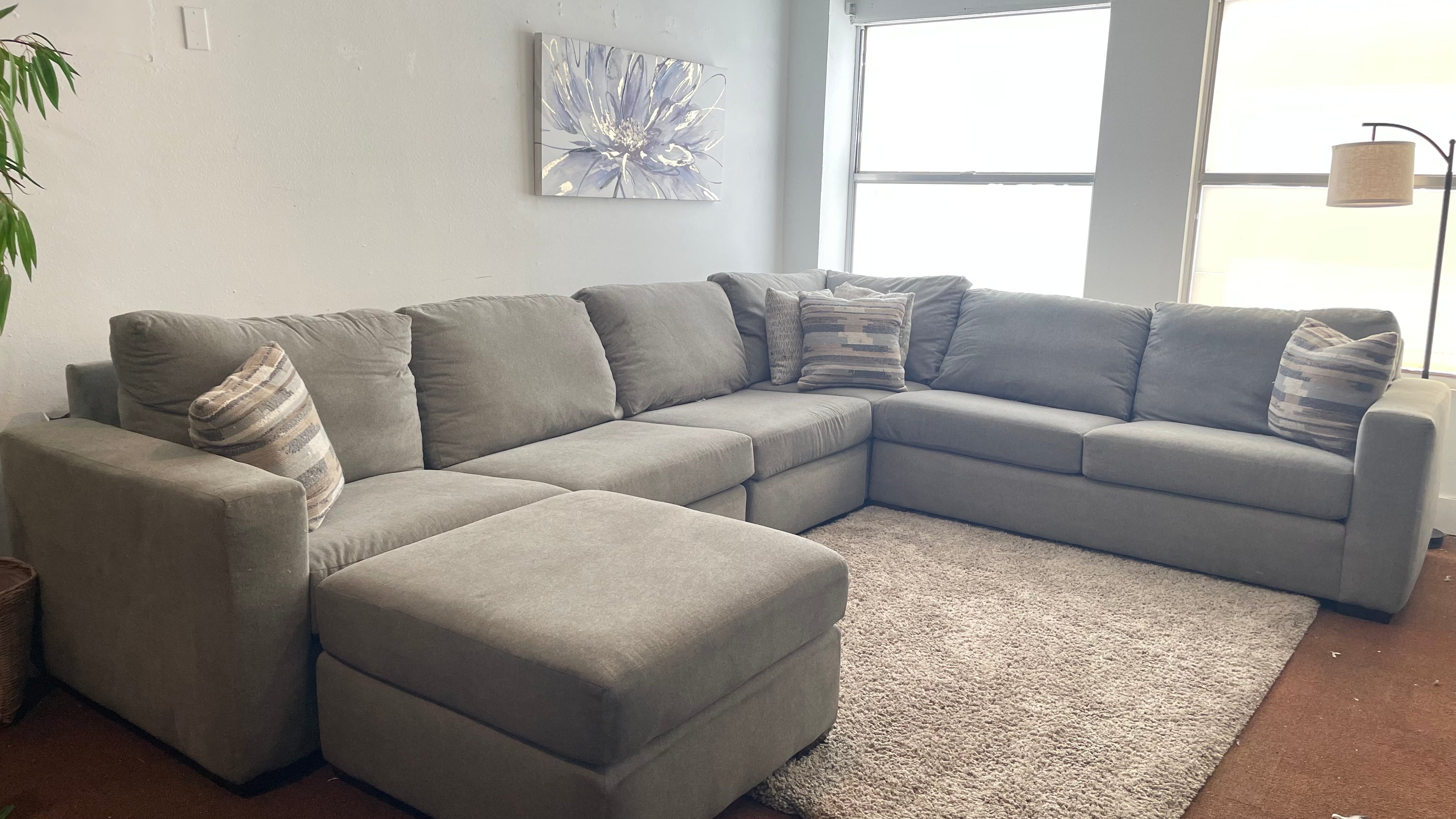 Flexsteel Collin’s 5-Piece Fabric Sectional