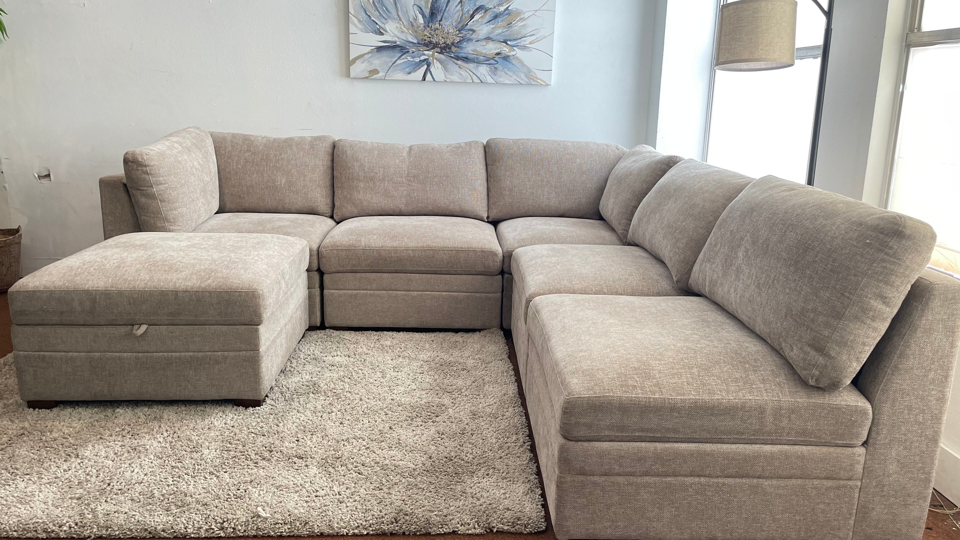 Thomasville Tisdale Modular Sectional w/ Storage Ottoman