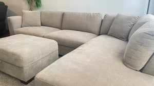 Thomasville Walsen Fabric Sectional w/ Storage Ottoman