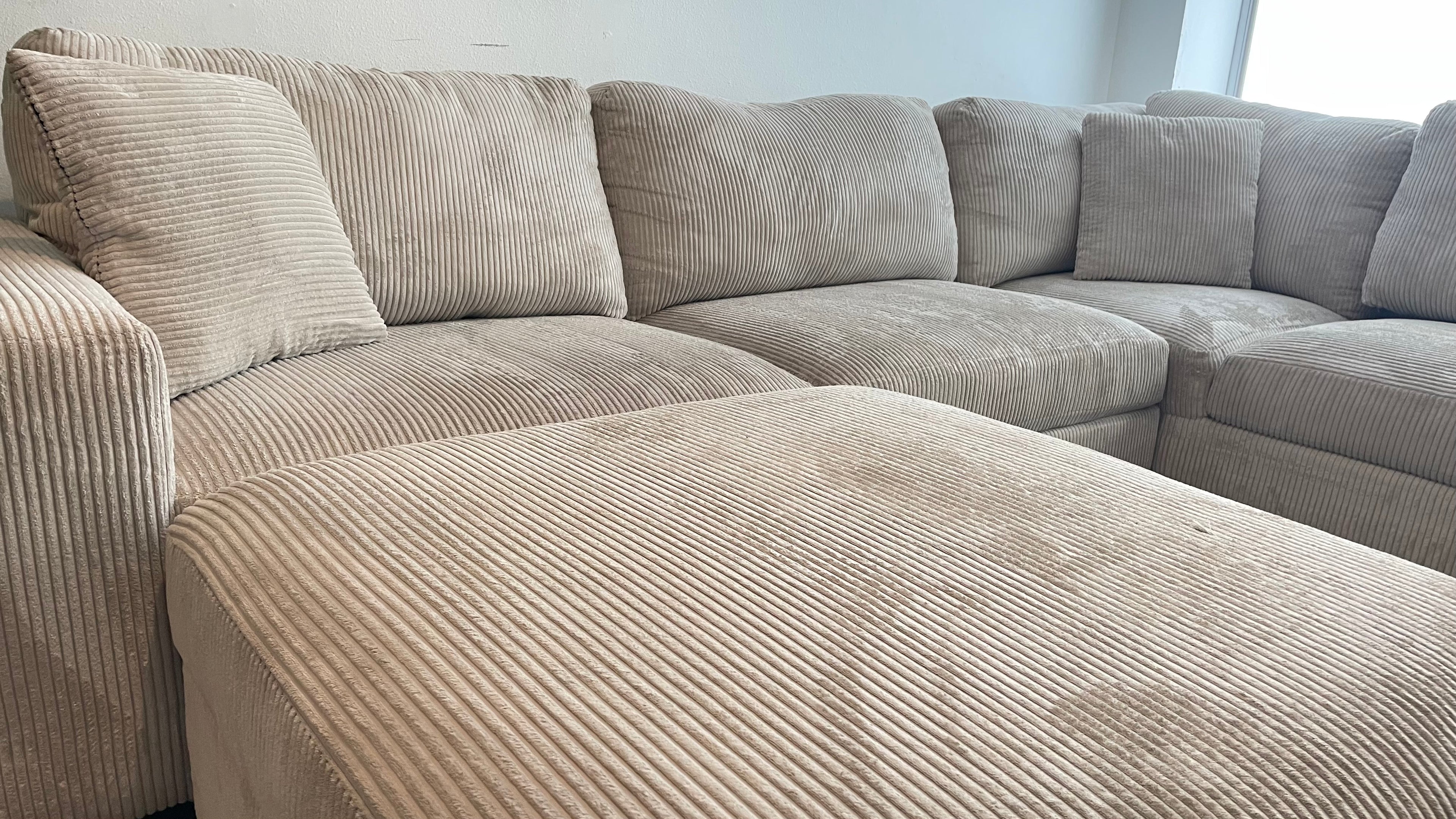 Corduroy Sectional w/ Ottoman